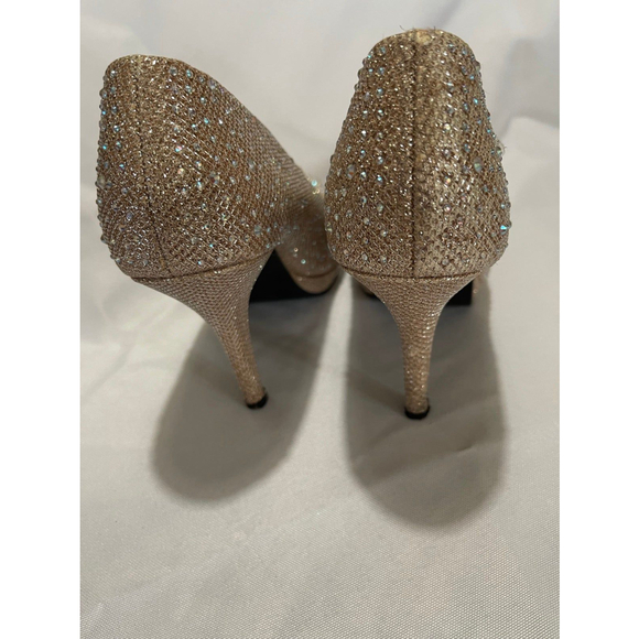 Gold Pumps With Rhinestone Embellishment Sliver Slipper Size 7 - Picture 4 of 5